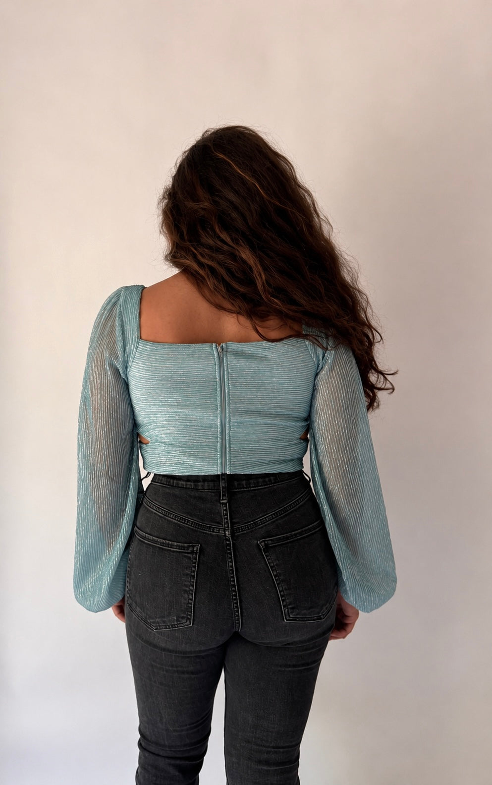Long Sleeve Sweetheart Halter Crop Top