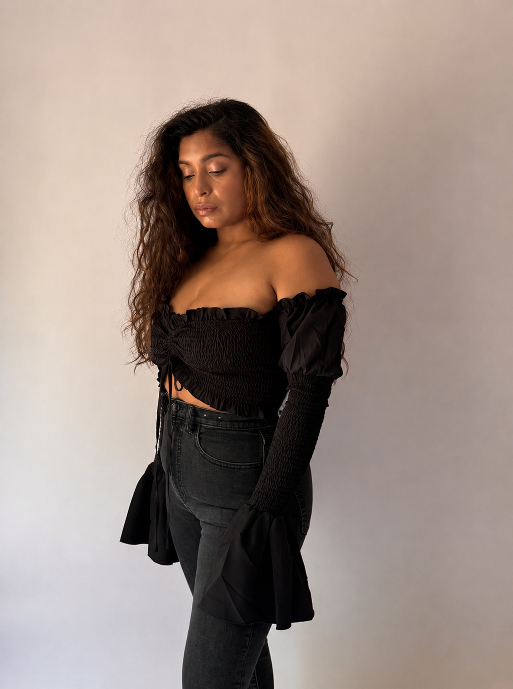 Amorcito Off-Shoulder Bell Sleeve Crop Top